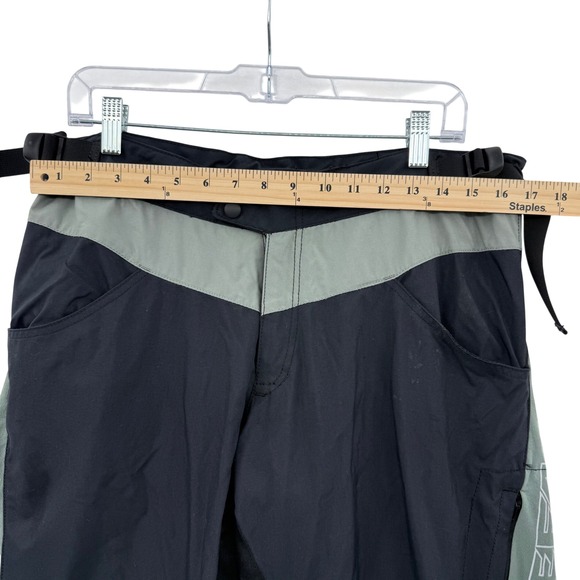 Race Face Cycling Pants Downhill Mens Size Large Black Green Pockets Belted - Picture 4 of 13